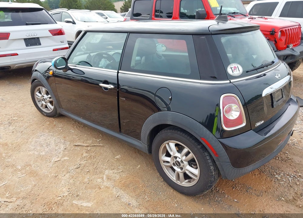 2012 MINI COOPER VIN: WMWSU3C58CT540024