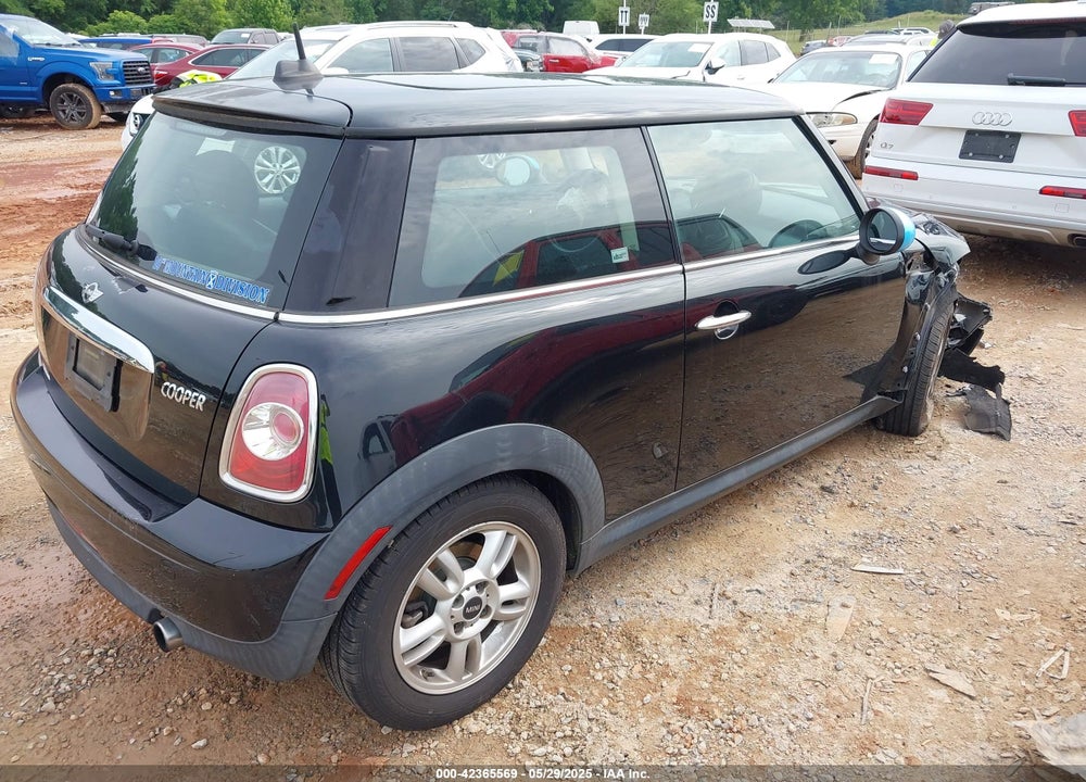 2012 MINI COOPER VIN: WMWSU3C58CT540024