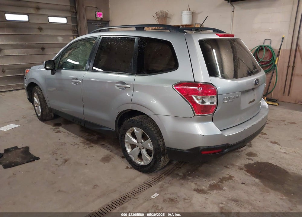 2015 SUBARU FORESTER VIN: JF2SJADC2FH569203