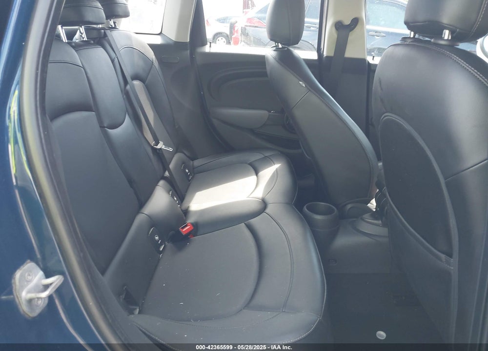 2015 MINI HARDTOP VIN: WMWXS5C51FT827510