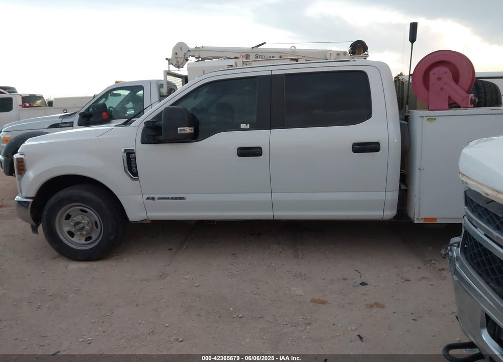 2018 FORD F-350 XL VIN: 1FT7W3AT3JEC82534
