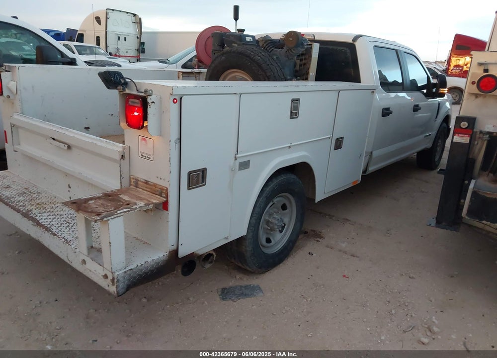 2018 FORD F-350 XL VIN: 1FT7W3AT3JEC82534