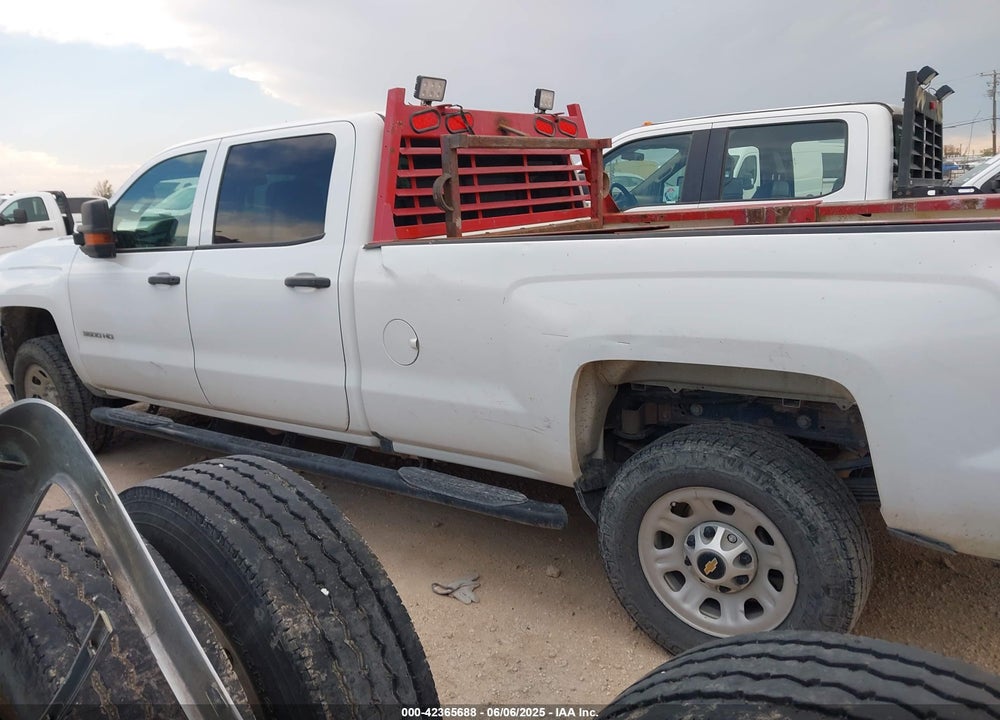 2017 CHEVROLET SILVERADO 3500HD WT VIN: 1GC4KYEY9HF214910