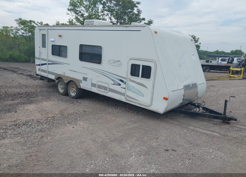 2004 R-VISION TRAILCRUISER VIN: 4WYH02G2141702260