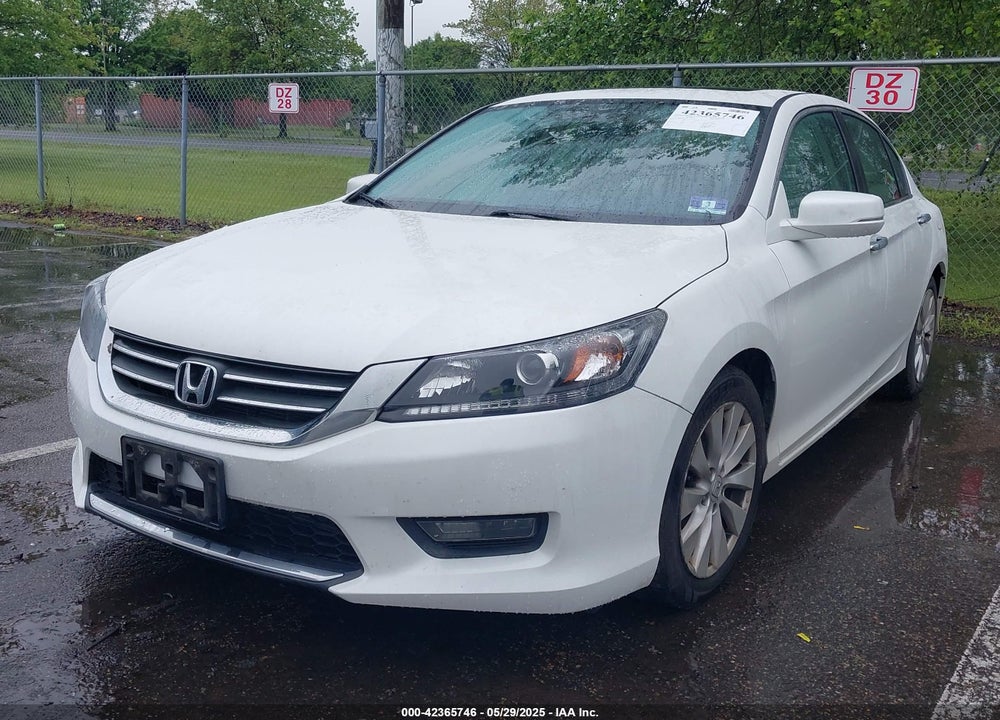 2015 HONDA ACCORD VIN: 1HGCR2F77FA126119