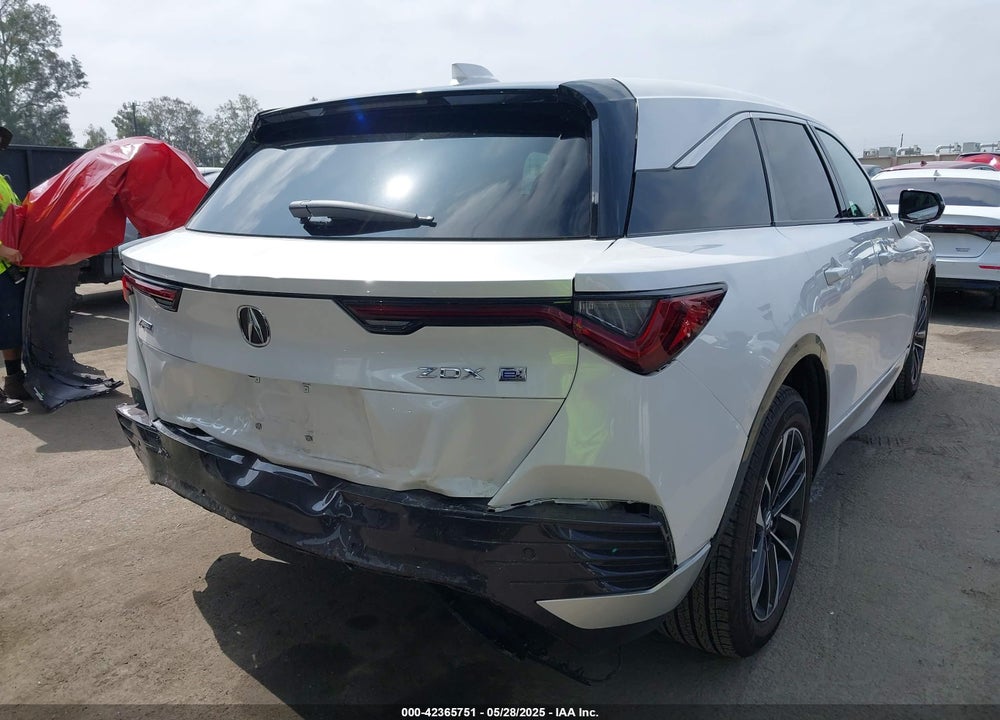 2024 ACURA ZDX VIN: 4W5KHMRK8RZ519144
