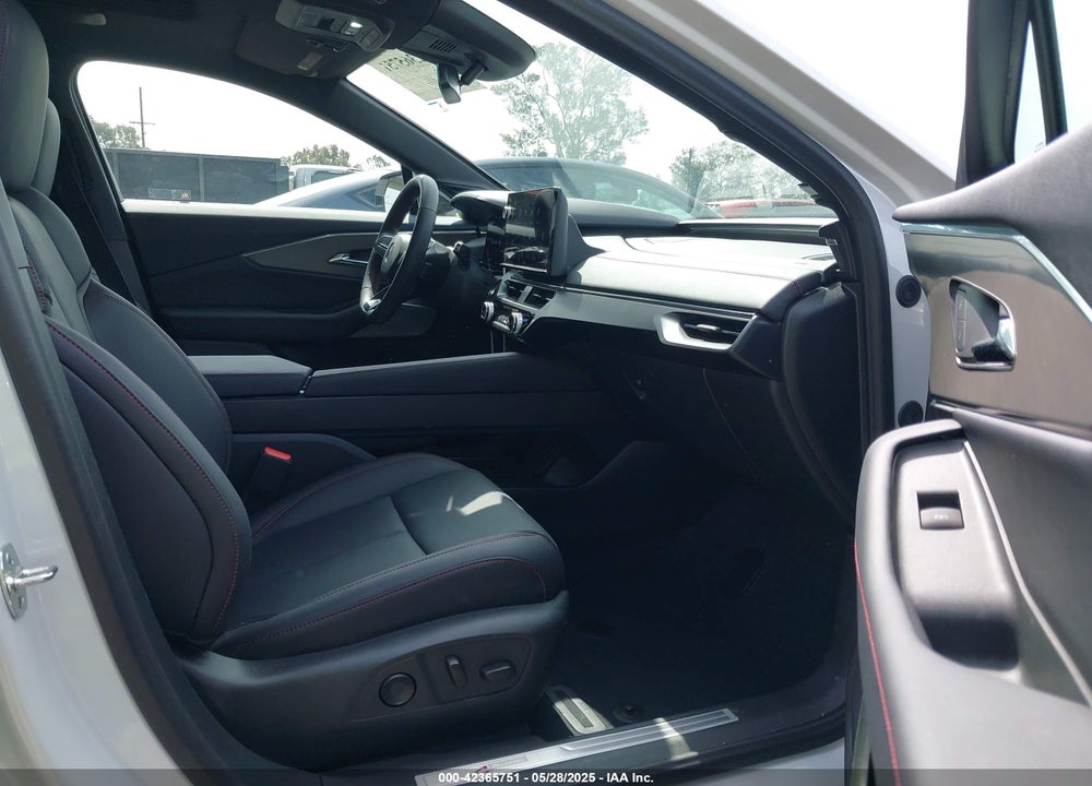 2024 ACURA ZDX VIN: 4W5KHMRK8RZ519144