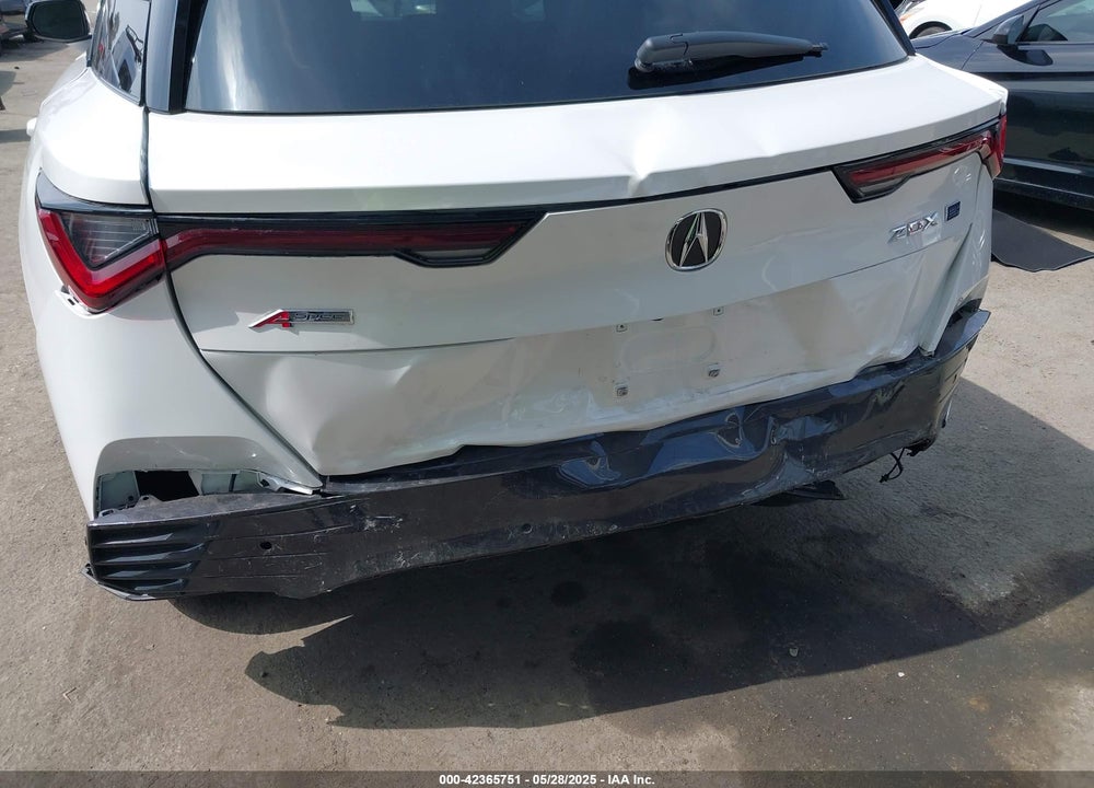 2024 ACURA ZDX VIN: 4W5KHMRK8RZ519144
