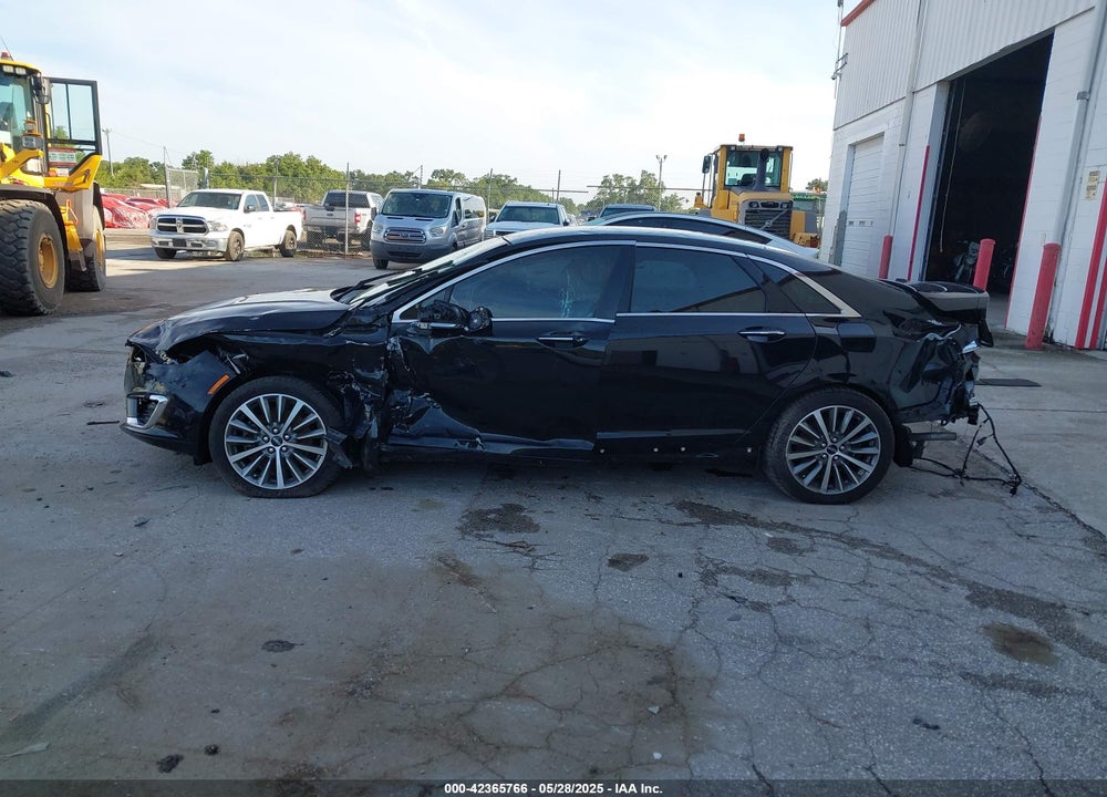 2020 LINCOLN MKZ STANDARD VIN: 3LN6L5A98LR605699