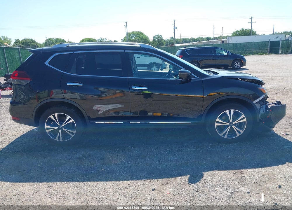 2018 NISSAN ROGUE VIN: JN8AT2MV9JW318392