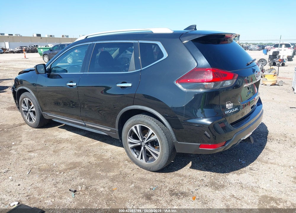 2018 NISSAN ROGUE VIN: JN8AT2MV9JW318392
