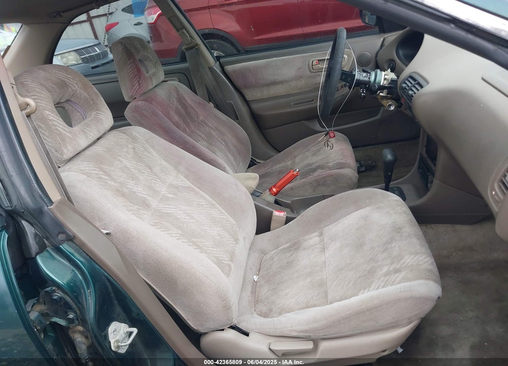 1999 ACURA INTEGRA LS VIN: JH4DB7653XS004340