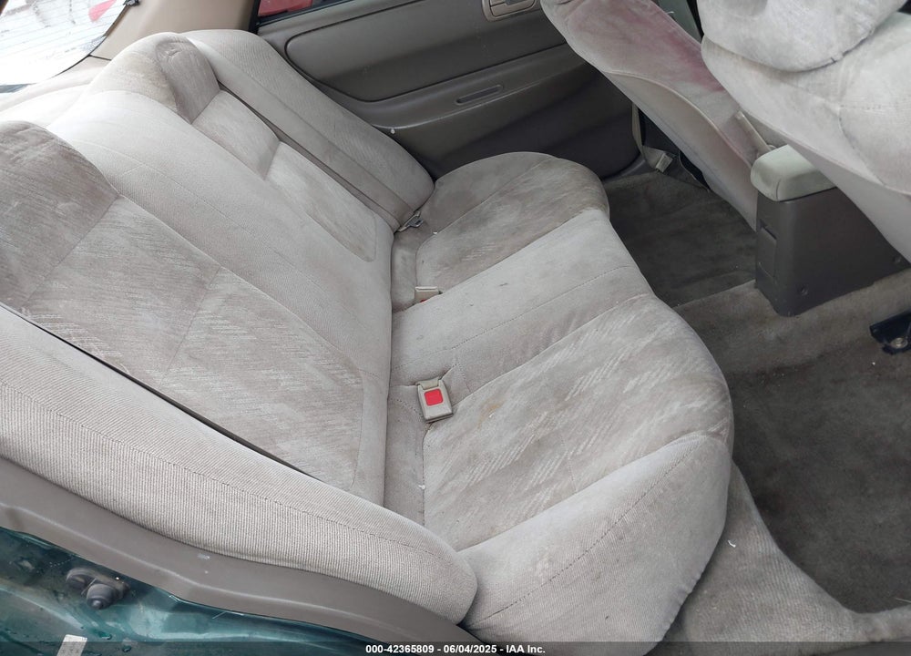 1999 ACURA INTEGRA LS VIN: JH4DB7653XS004340