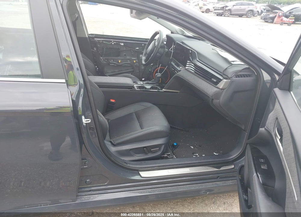 2025 TOYOTA CAMRY VIN: 4T1DAACK2SU073122