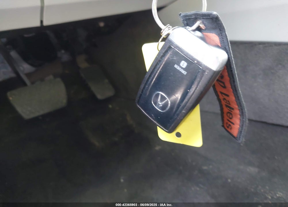 2018 ACURA TLX VIN: 19UUB1F35JA008837