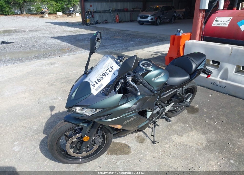 2025 KAWASAKI EX650 P VIN: ML5EXEP11SDAE9516