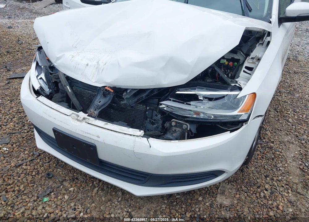 2012 VOLKSWAGEN JETTA VIN: 3VWDX7AJ5CM062621