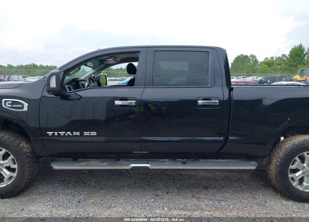 2017 NISSAN TITAN XD SV DIESEL VIN: 1N6BA1F40HN508275