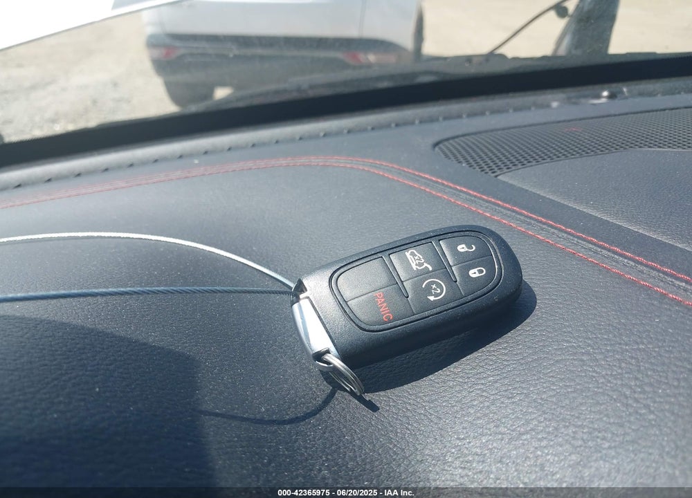 2017 JEEP CHEROKEE VIN: 1C4PJMBSXHW651159