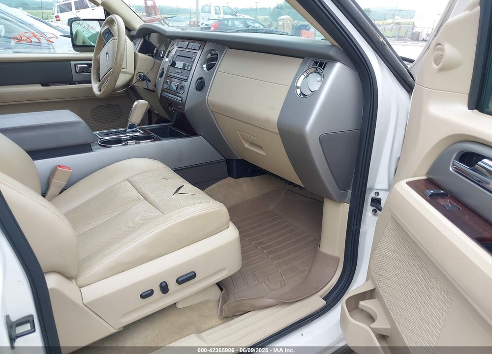 2011 FORD EXPEDITION XLT VIN: 1FMJU1J53BEF19313