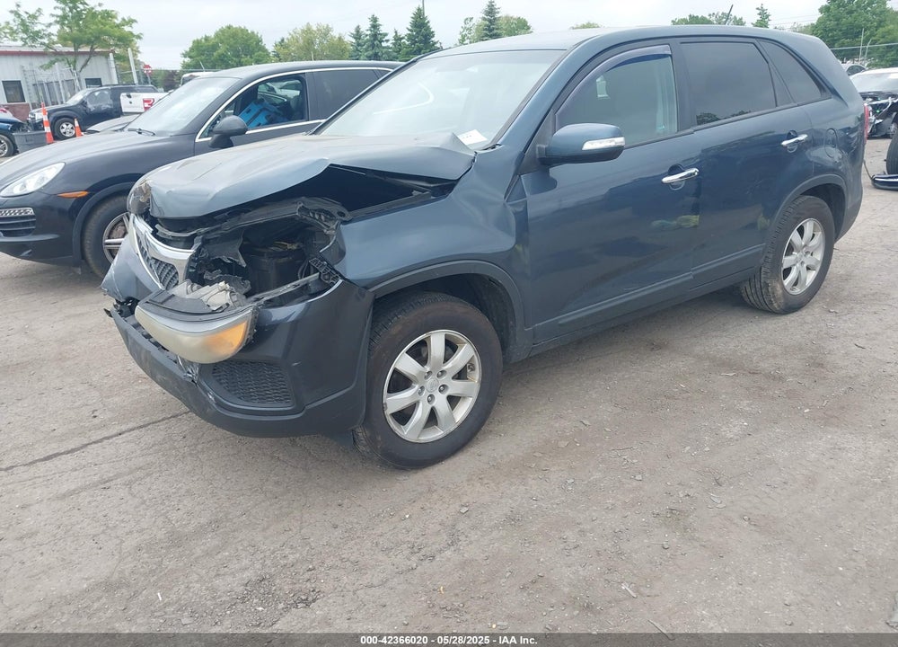 2011 KIA SORENTO VIN: 5XYKT3A12BG165280