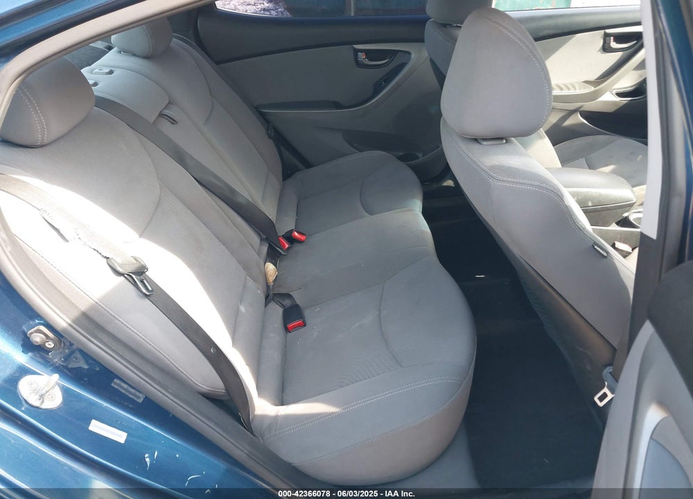 2014 HYUNDAI ELANTRA VIN: KMHDH4AE9EU042173