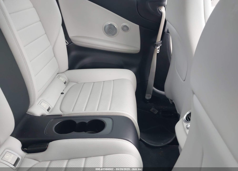 2017 MERCEDES-BENZ C CLASS VIN: WDDWJ4JB4HF379226
