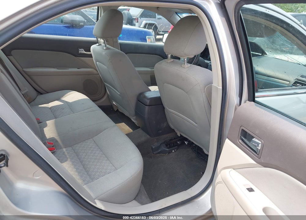 2010 FORD FUSION SE VIN: 3FAHP0HA4AR341971