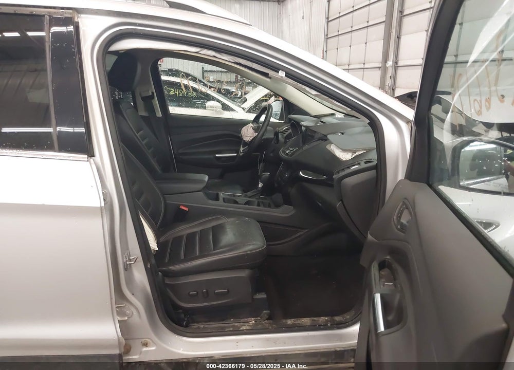 2017 FORD ESCAPE VIN: 1FMCU9J94HUE35915