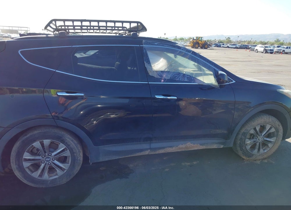 2014 HYUNDAI SANTA FE VIN: 5XYZU3LB0EG220105