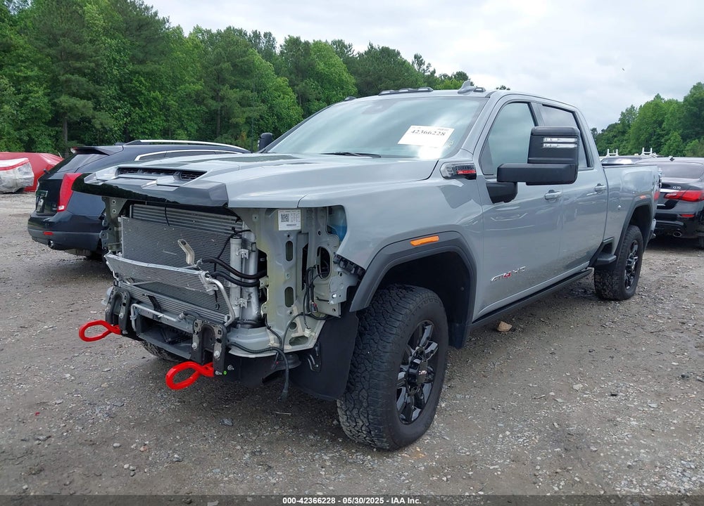 2025 GMC SIERRA 3500HD 4WD  STANDARD BED AT4 VIN: 1GT4UVEY8SF184850