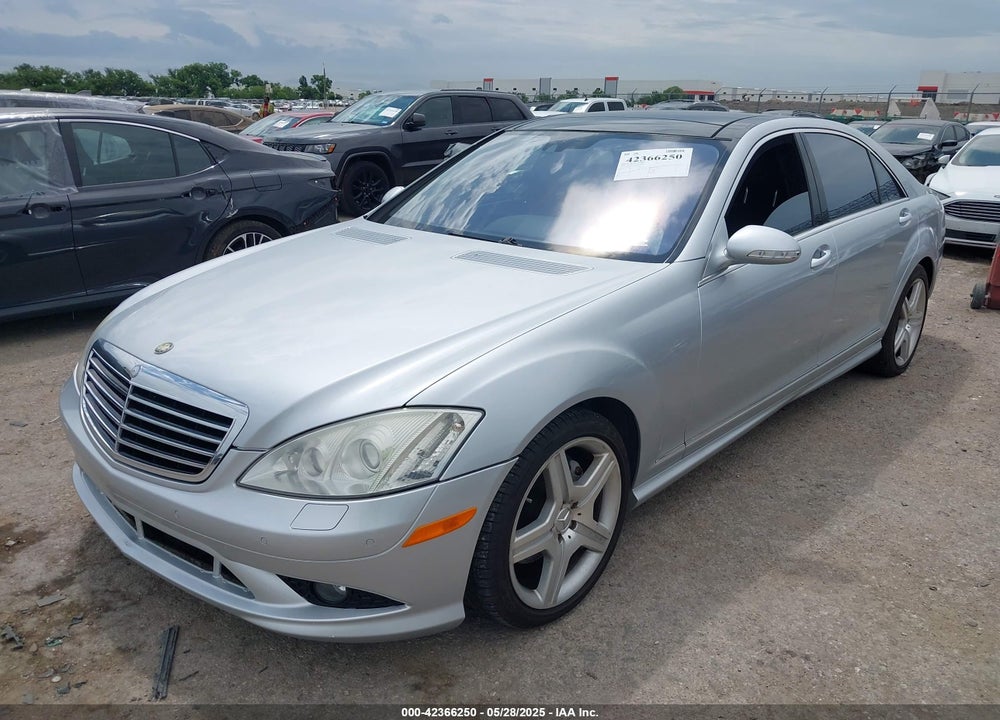 2008 MERCEDES-BENZ S 550 VIN: WDDNG71X98A187062