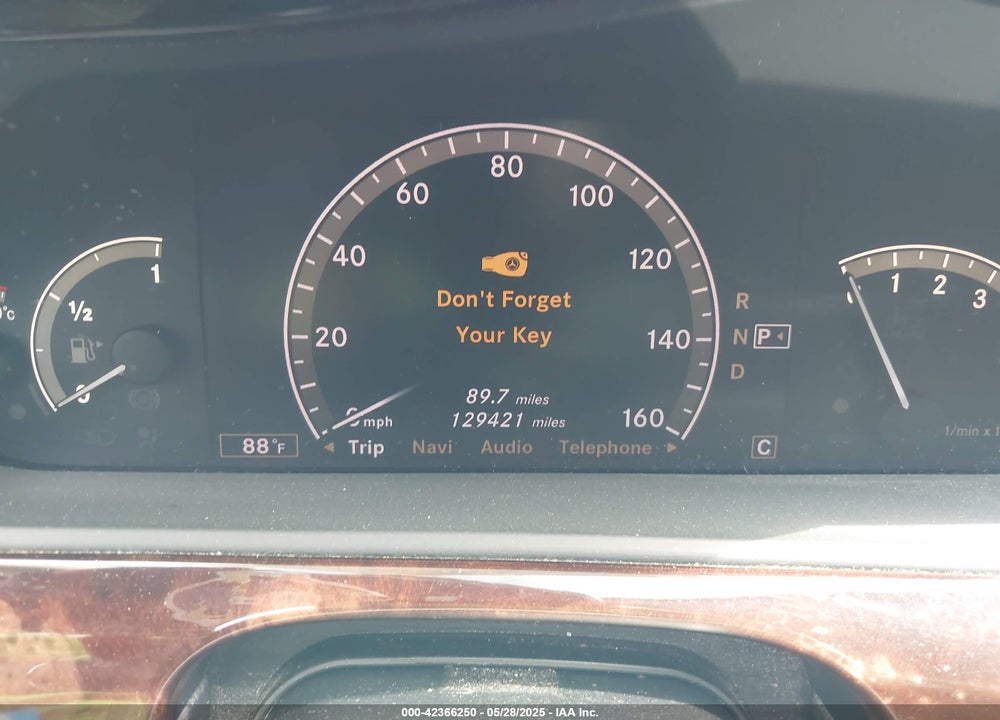 2008 MERCEDES-BENZ S 550 VIN: WDDNG71X98A187062