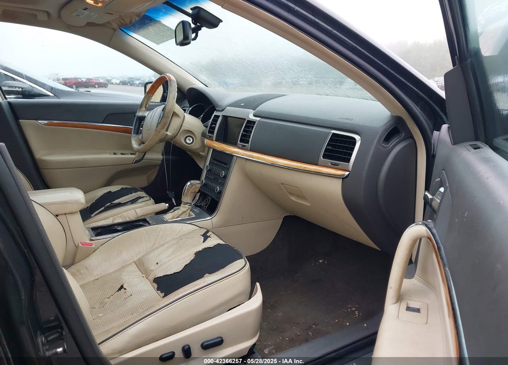 2010 LINCOLN MKZ VIN: 3LNHL2JC0AR611108