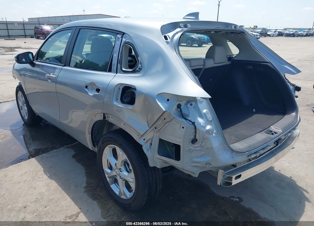 2025 HONDA HR-V 2WD LX VIN: 3CZRZ1H32SM739222