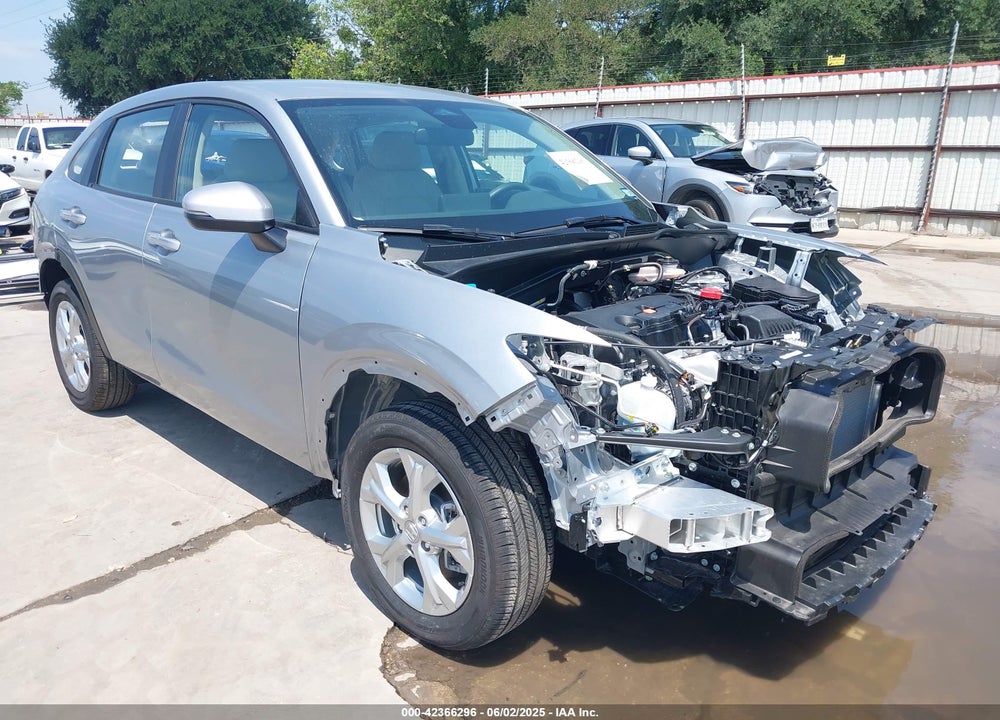 2025 HONDA HR-V 2WD LX VIN: 3CZRZ1H32SM739222