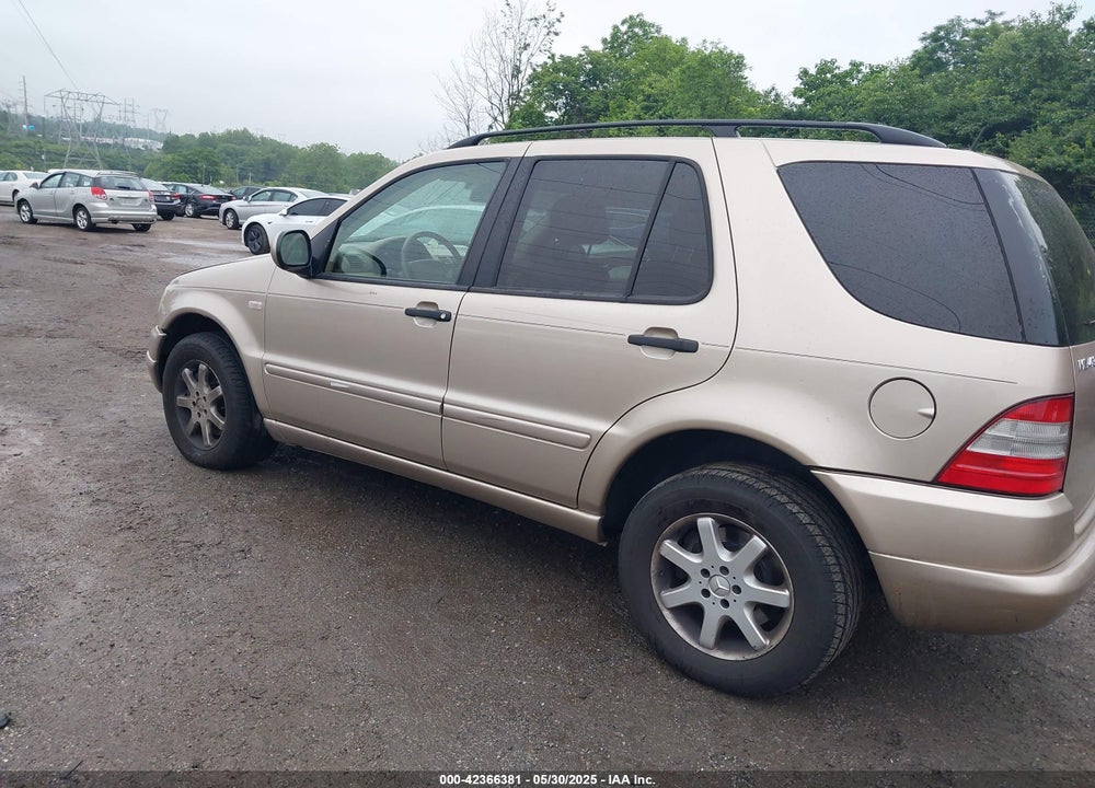 2001 MERCEDES-BENZ ML 430 VIN: 4JGAB72E51A268565