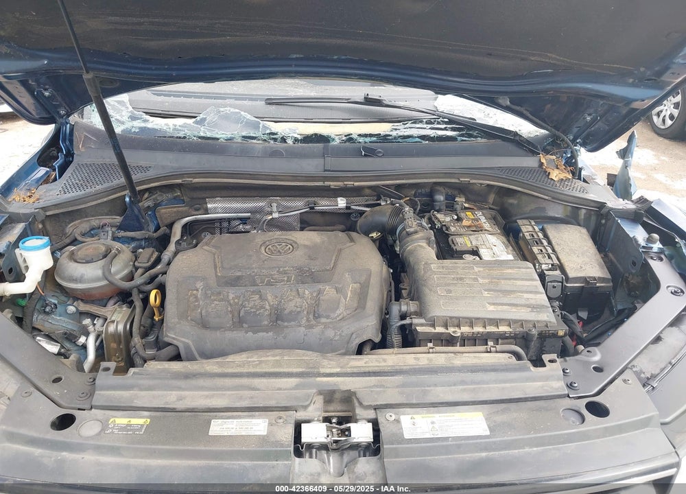 2020 VOLKSWAGEN TIGUAN VIN: 3VV1B7AX2LM143439