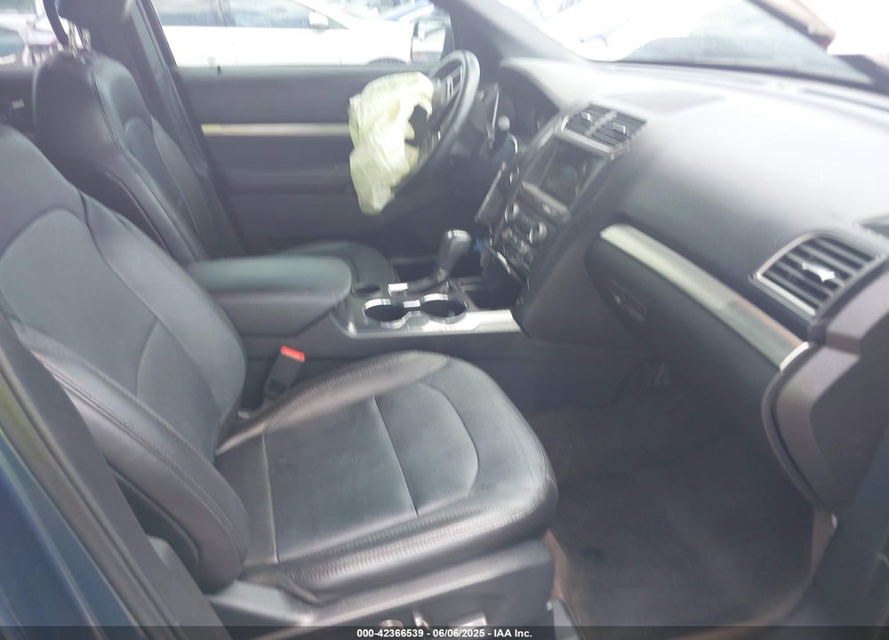 2018 FORD EXPLORER VIN: 1FM5K7D85JGB77656