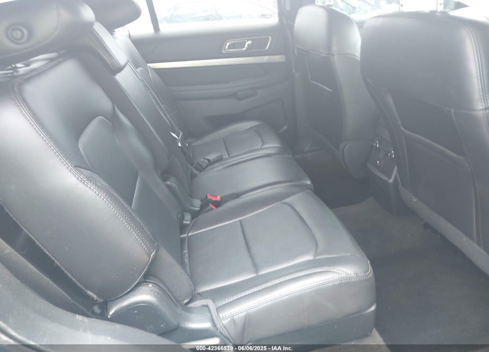 2018 FORD EXPLORER VIN: 1FM5K7D85JGB77656