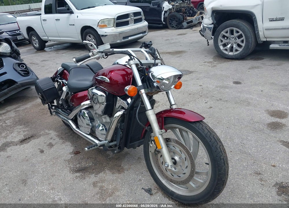 2006 HONDA VTX1300 C VIN: 1HFSC55036A210123
