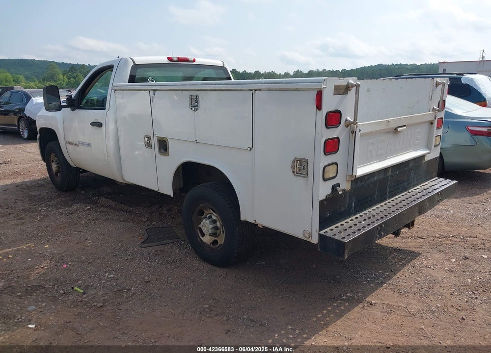 2009 CHEVROLET SILVERADO 2500HD WORK TRUCK VIN: 1GBHC44K89E102468