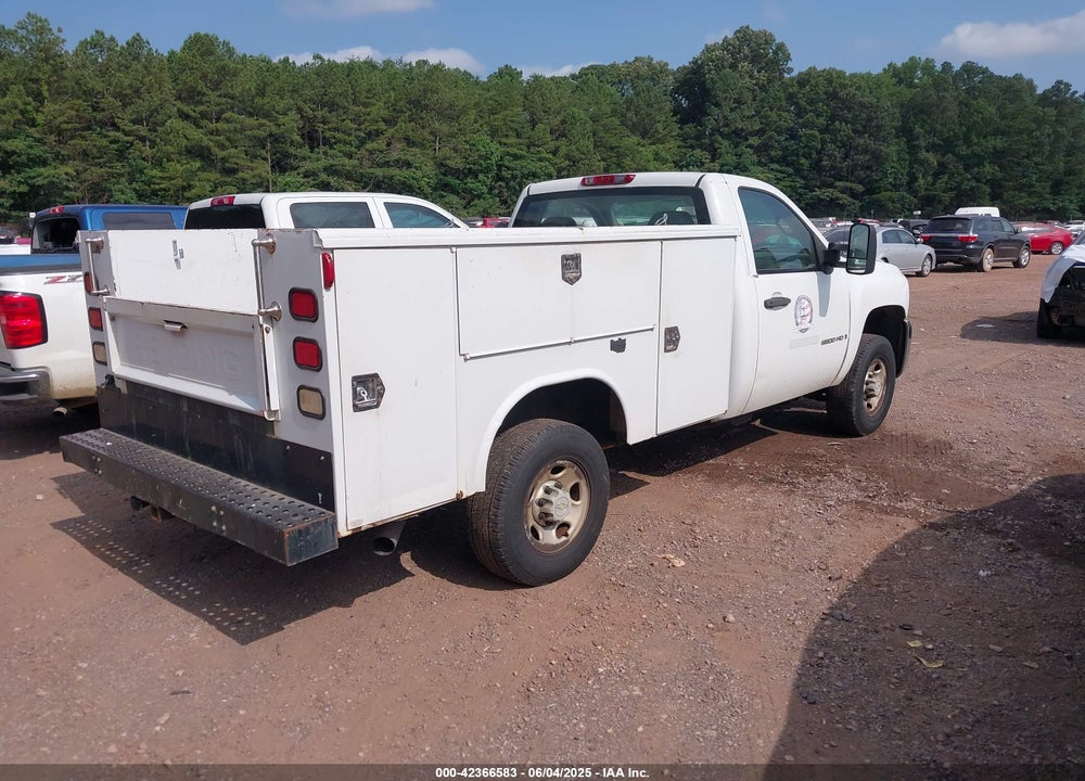 2009 CHEVROLET SILVERADO 2500HD WORK TRUCK VIN: 1GBHC44K89E102468