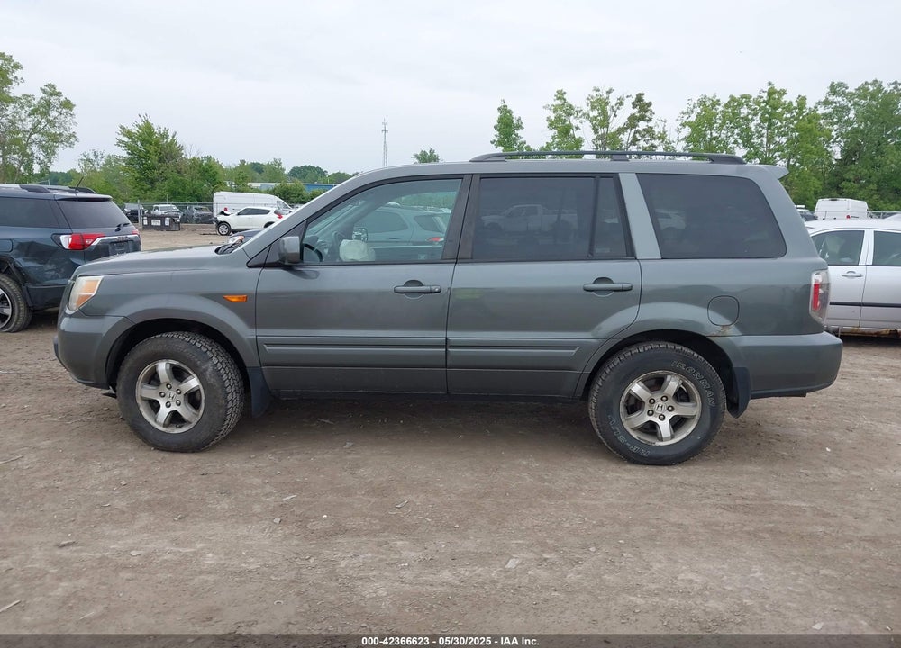 2007 HONDA PILOT VIN: 2HKYF18587H511816