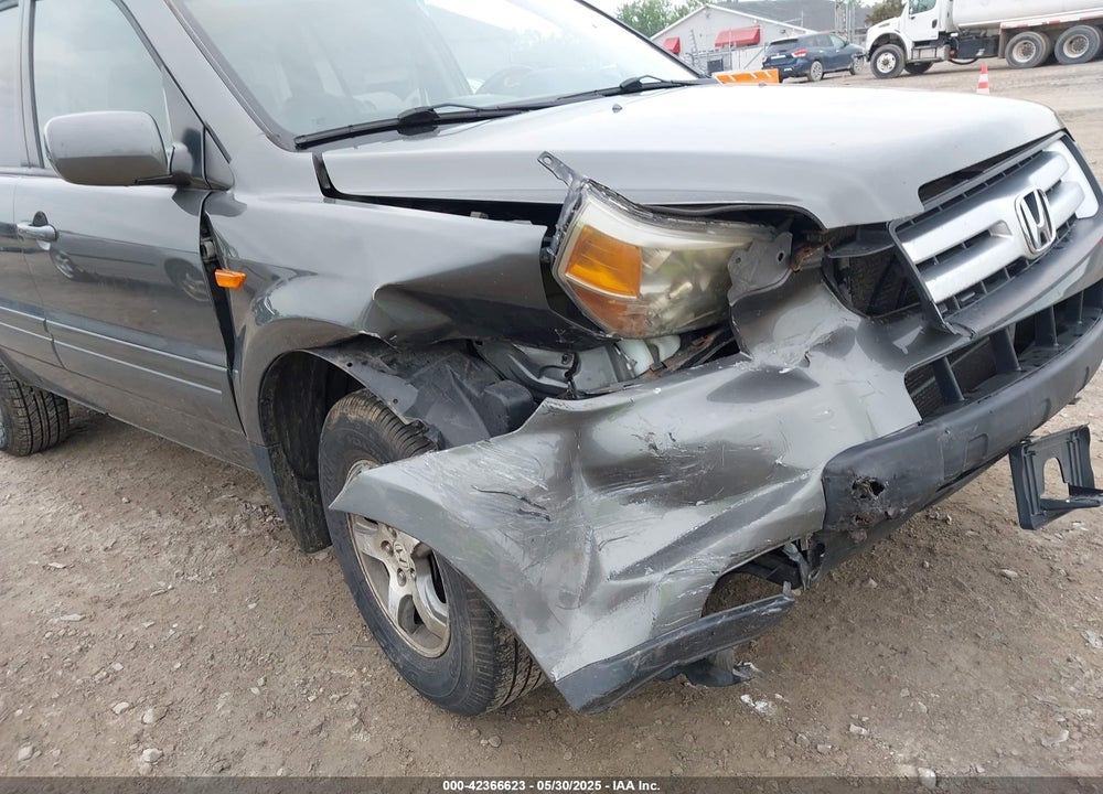 2007 HONDA PILOT VIN: 2HKYF18587H511816