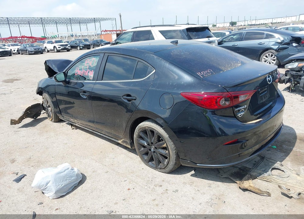 2018 MAZDA 3 VIN: 3MZBN1V33JM250329