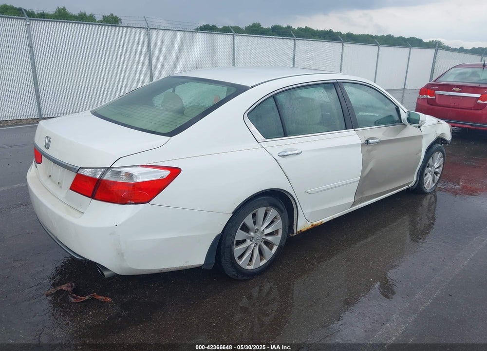 2013 HONDA ACCORD VIN: 1HGCR2F71DA102749