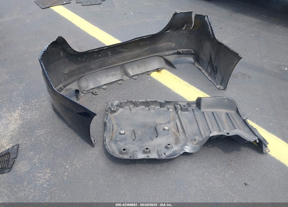 2021 TOYOTA CAMRY VIN: 4T1T11AK8MU493095