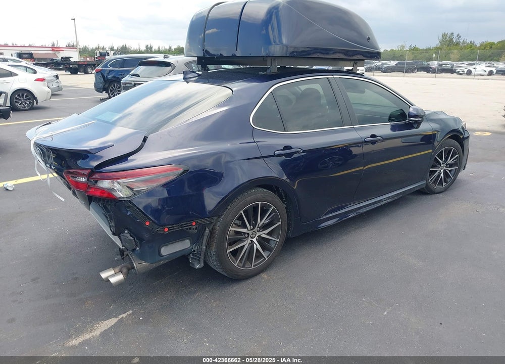 2021 TOYOTA CAMRY VIN: 4T1T11AK8MU493095