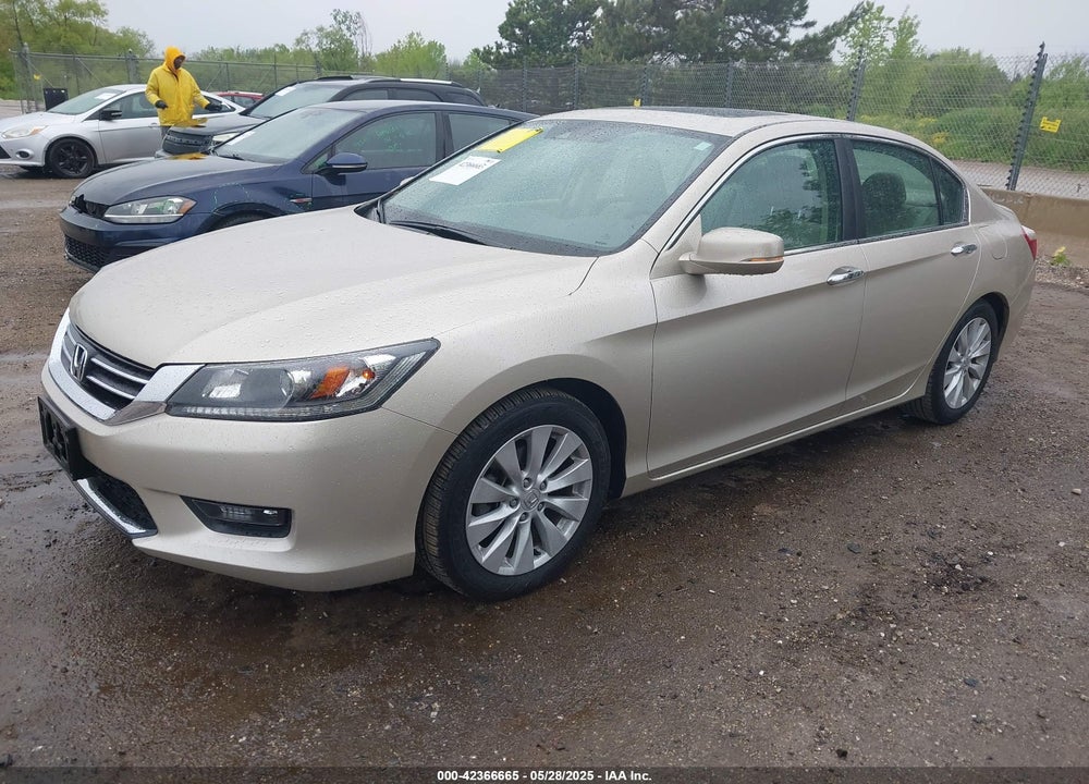 2014 HONDA ACCORD VIN: 1HGCR2F86EA302908